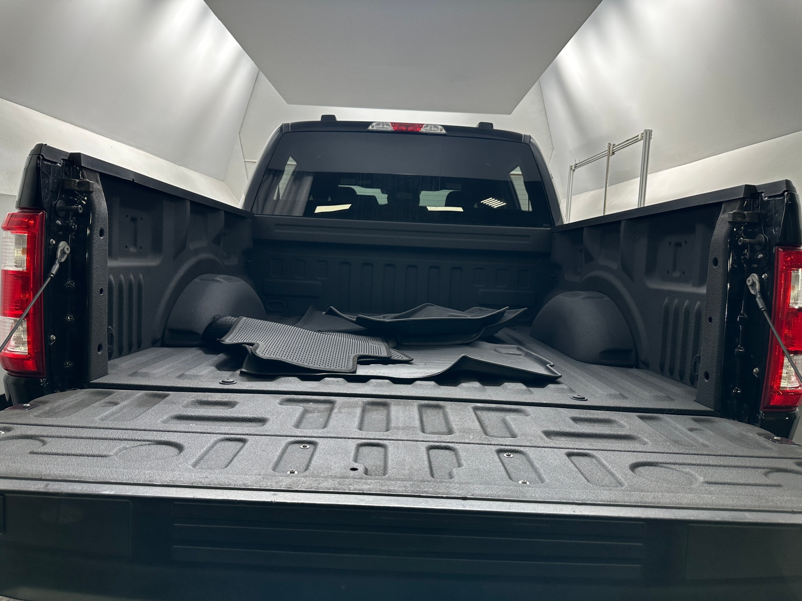 Thumbnail: 2023 Ford Econoline - 7