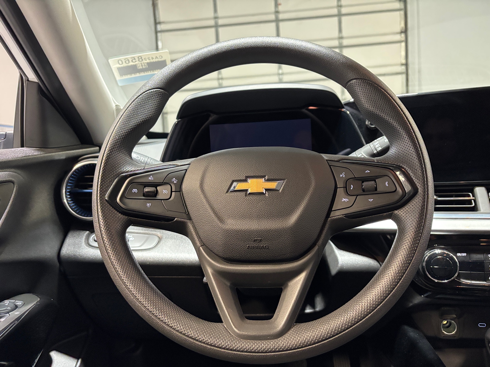 Thumbnail: 2025 Chevrolet Trax - 5