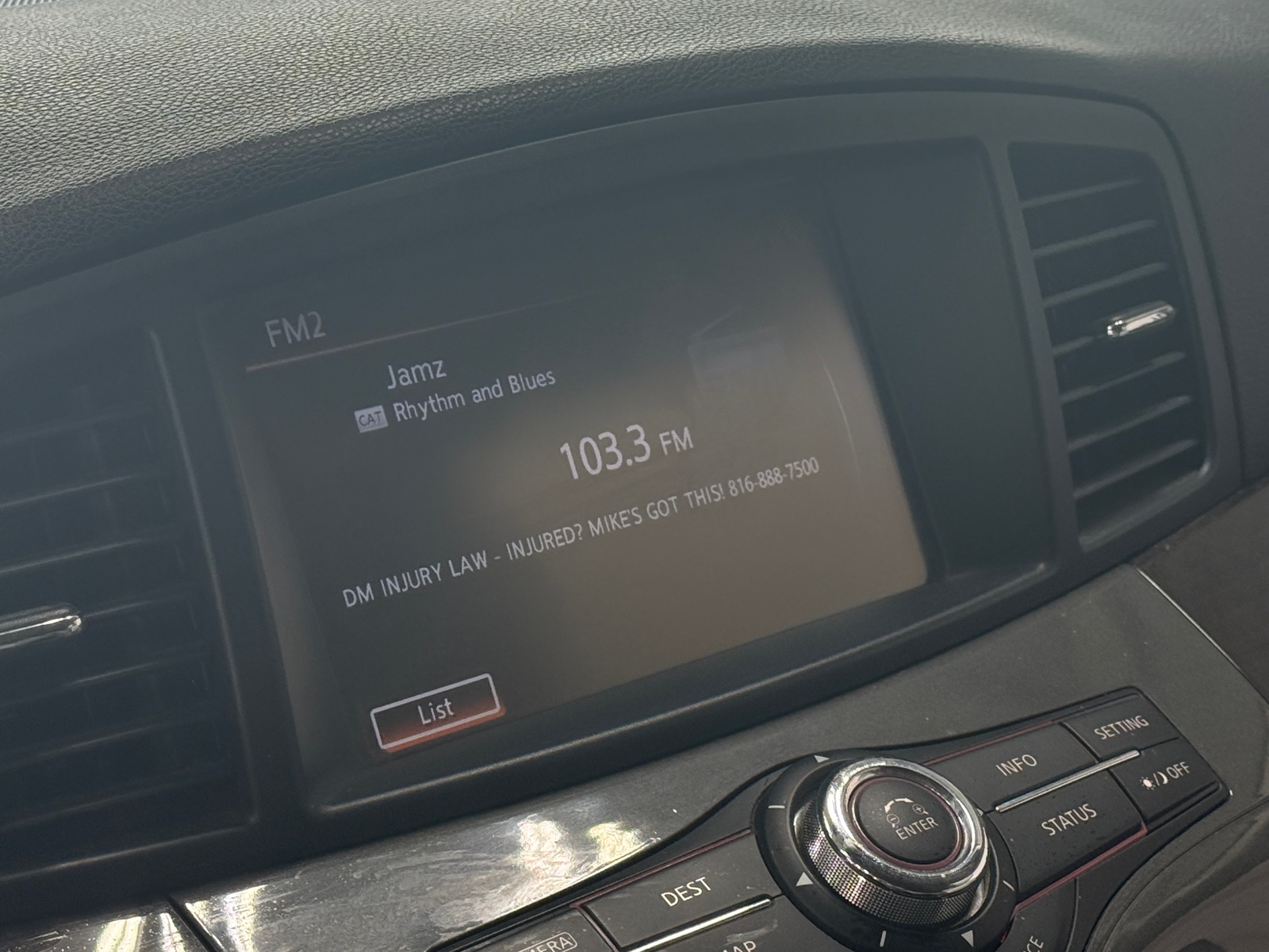 Thumbnail: 2014 Nissan Quest - 3