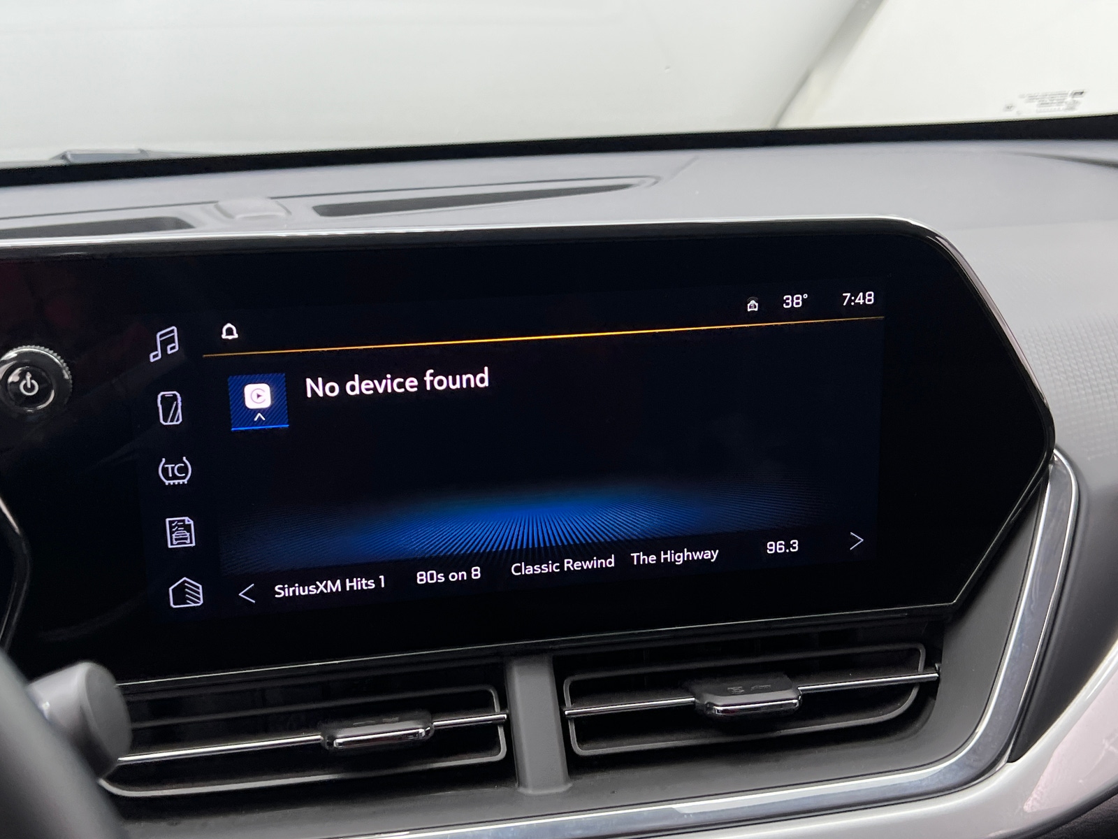 Thumbnail: 2025 Chevrolet Trax - 4