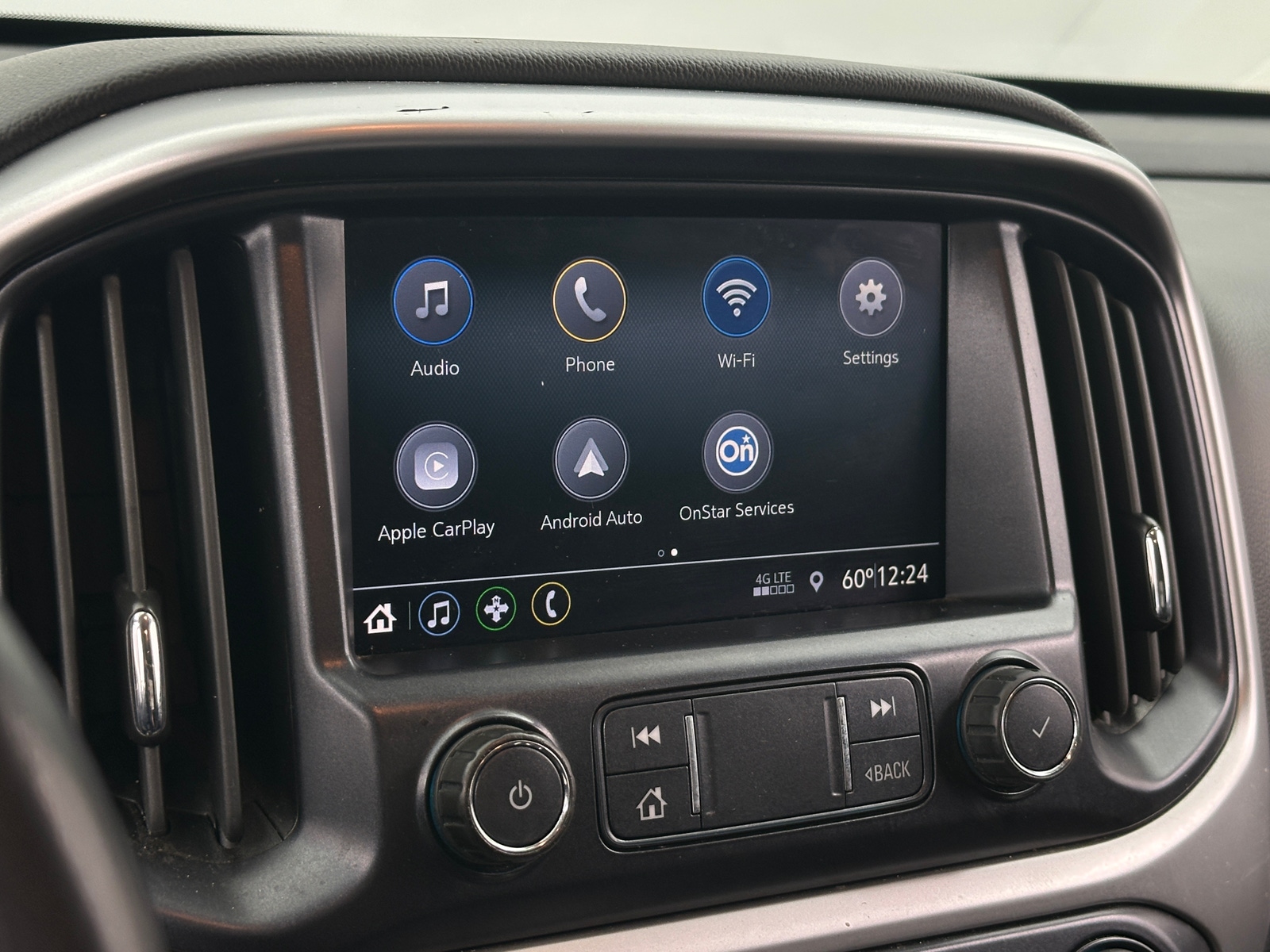 Thumbnail: 2022 Chevrolet Colorado - 4