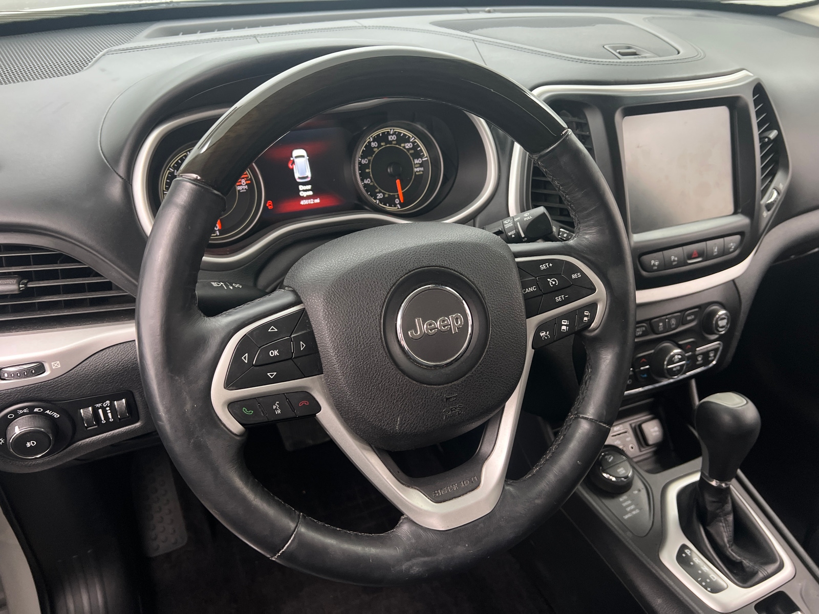 Thumbnail: 2016 Jeep Cherokee - 4