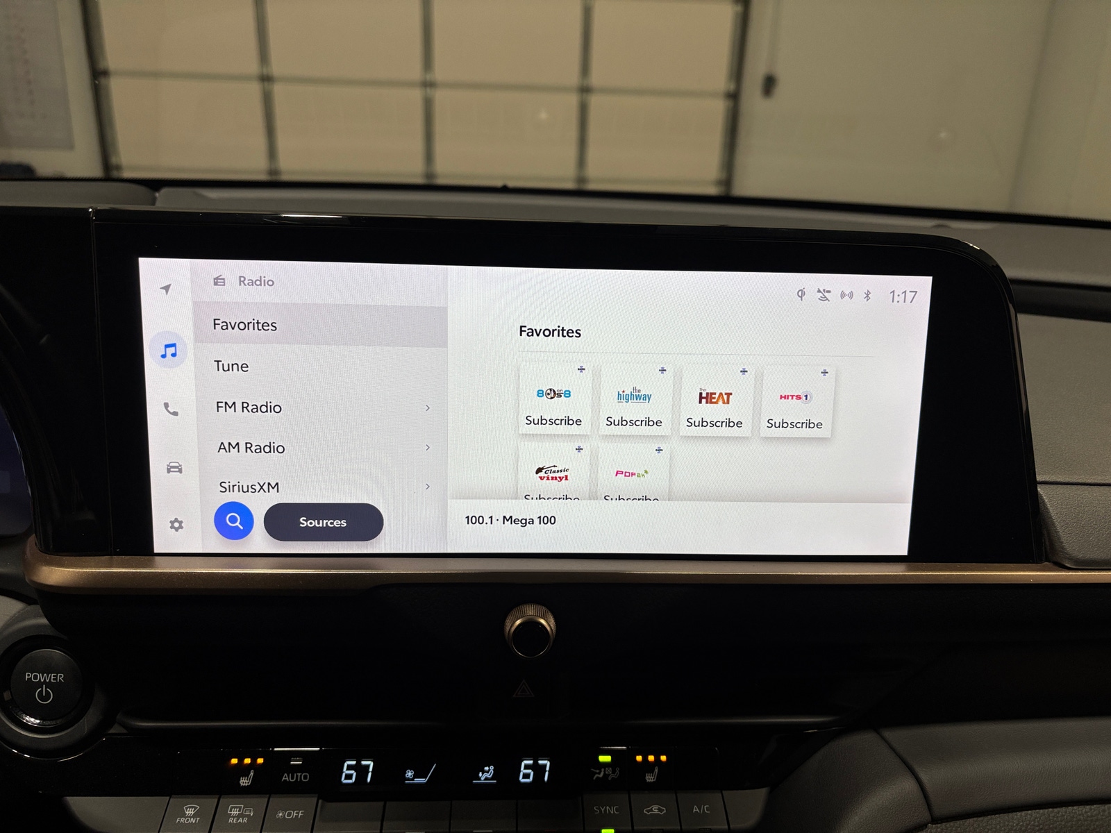 Thumbnail: 2023 Toyota Crown - 3
