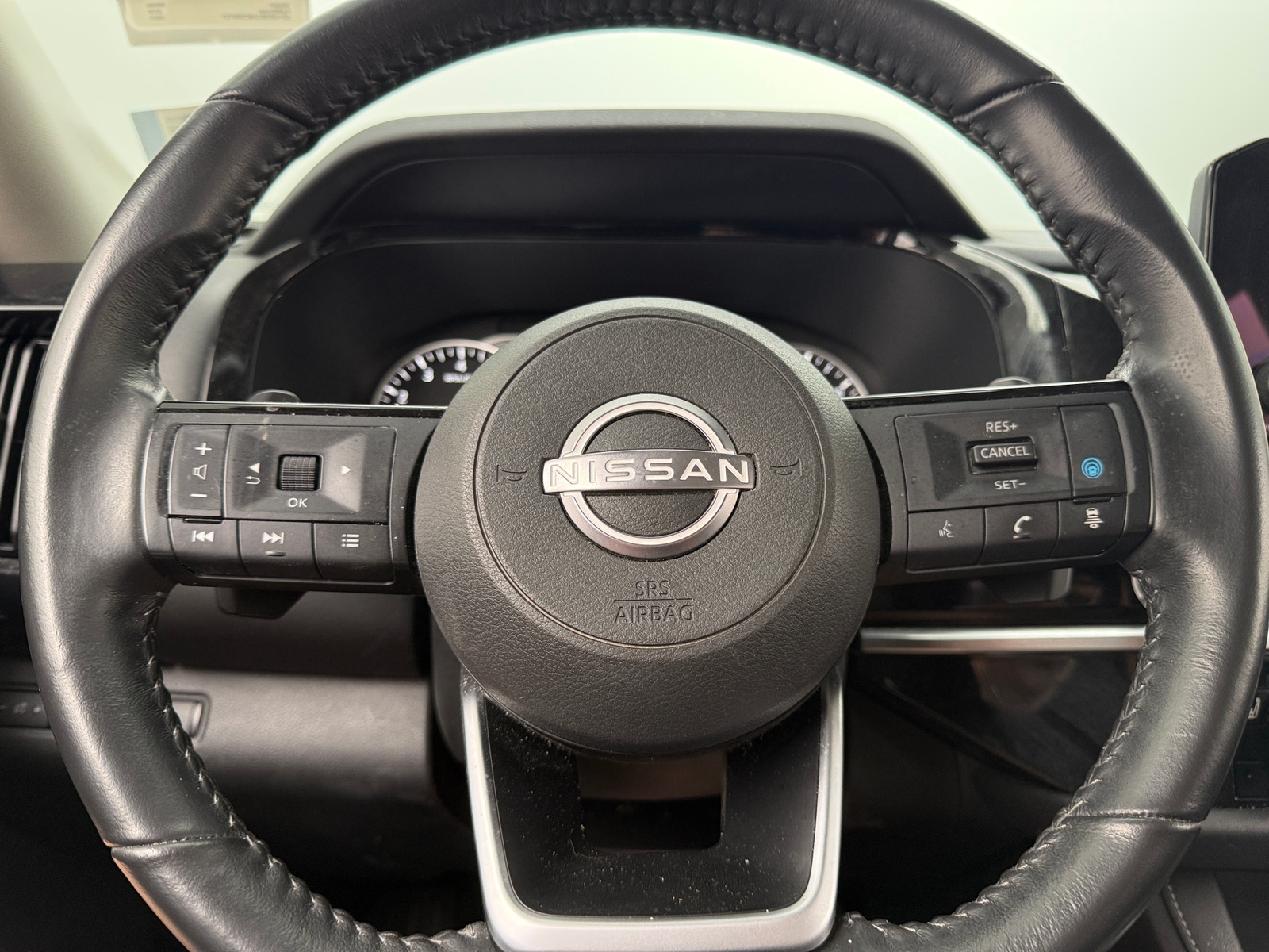 Thumbnail: 2022 Nissan Pathfinder - 5