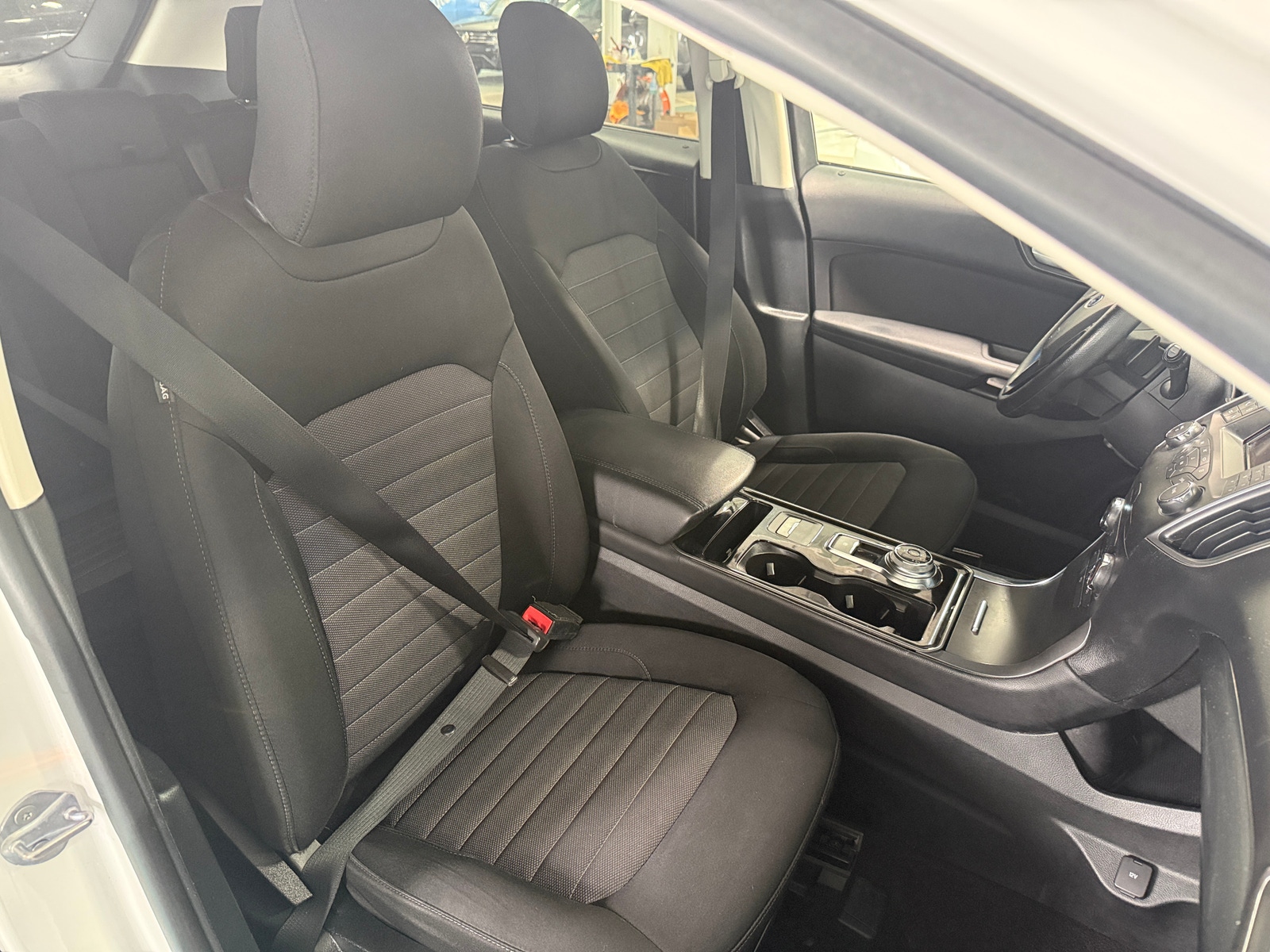 Thumbnail: 2019 Ford Edge - 2