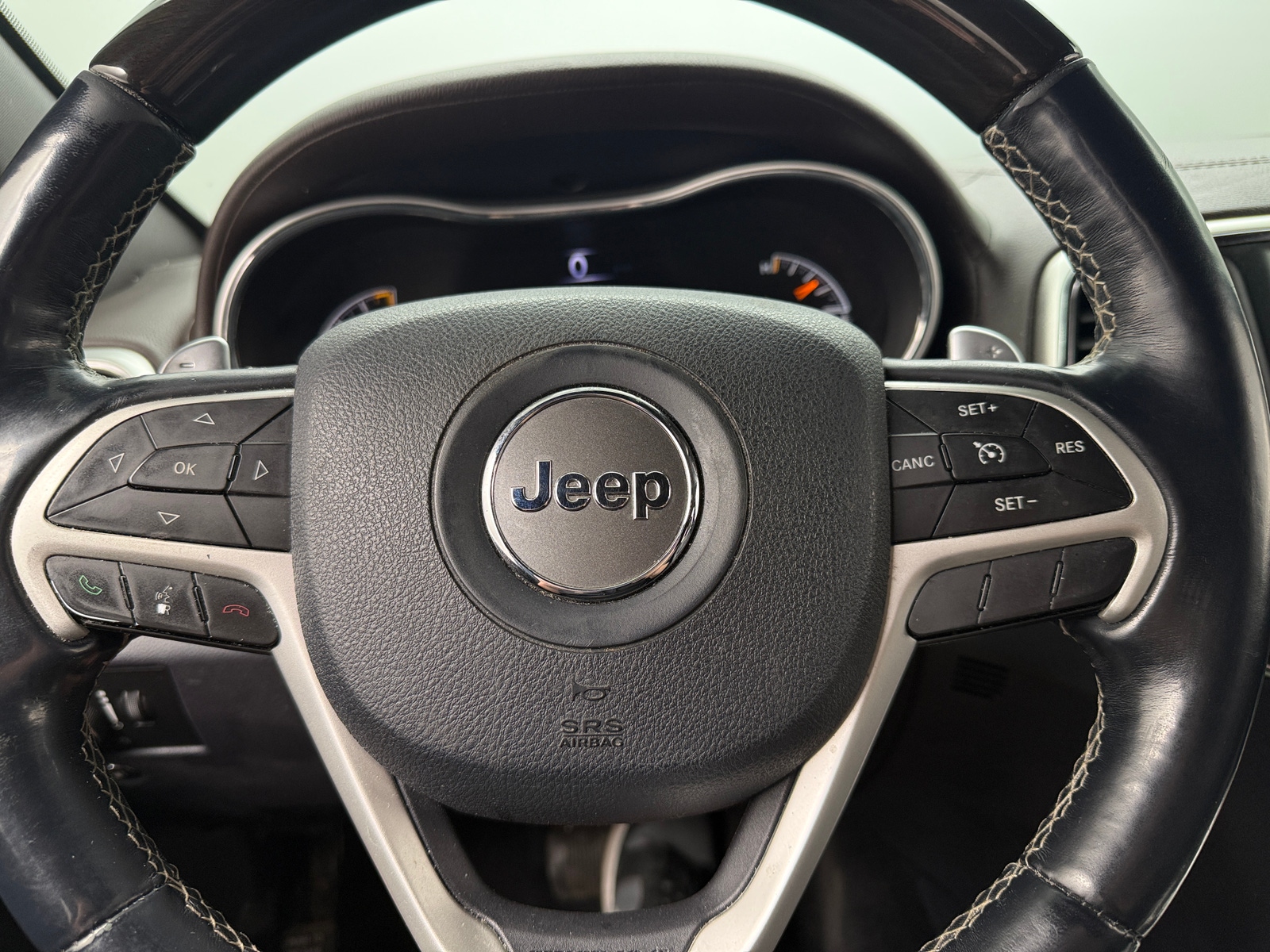 Thumbnail: 2016 Jeep Grand Cherokee - 4