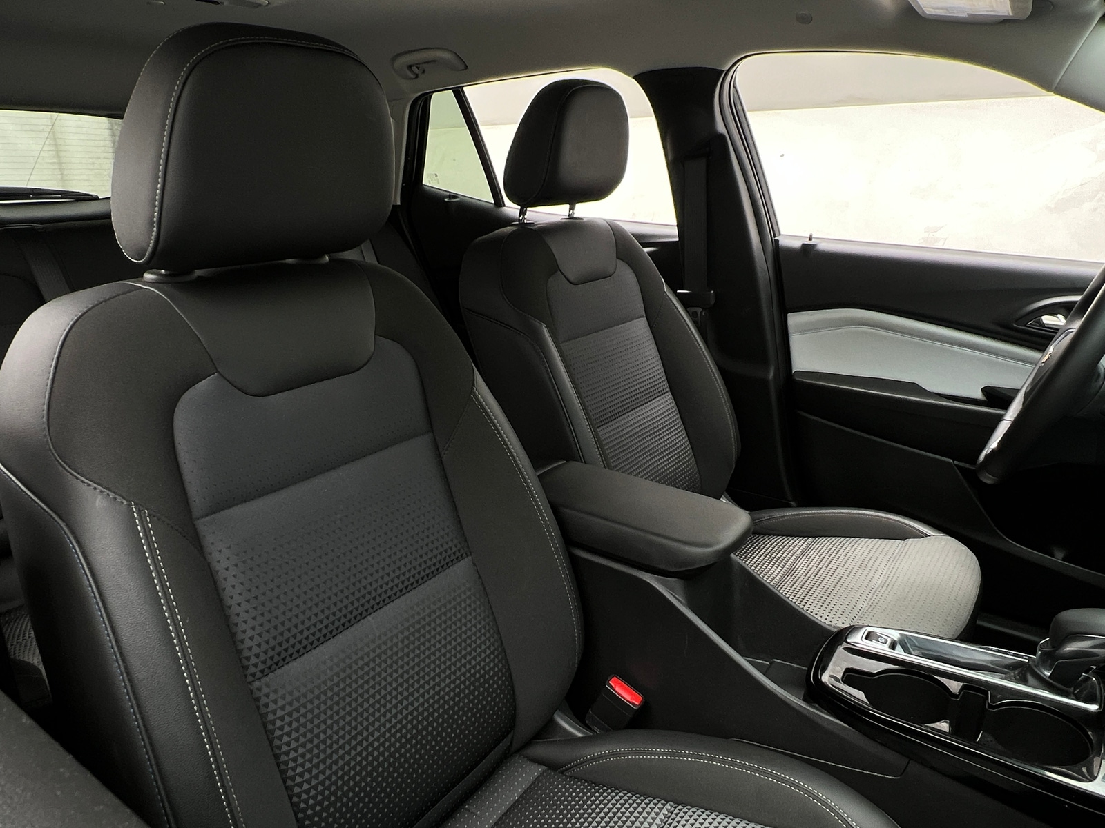 Thumbnail: 2024 Chevrolet Trax - 2