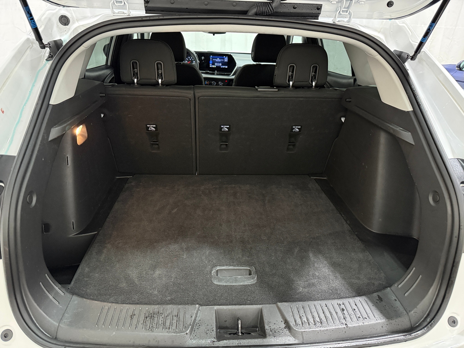 Thumbnail: 2025 Chevrolet Trax - 7