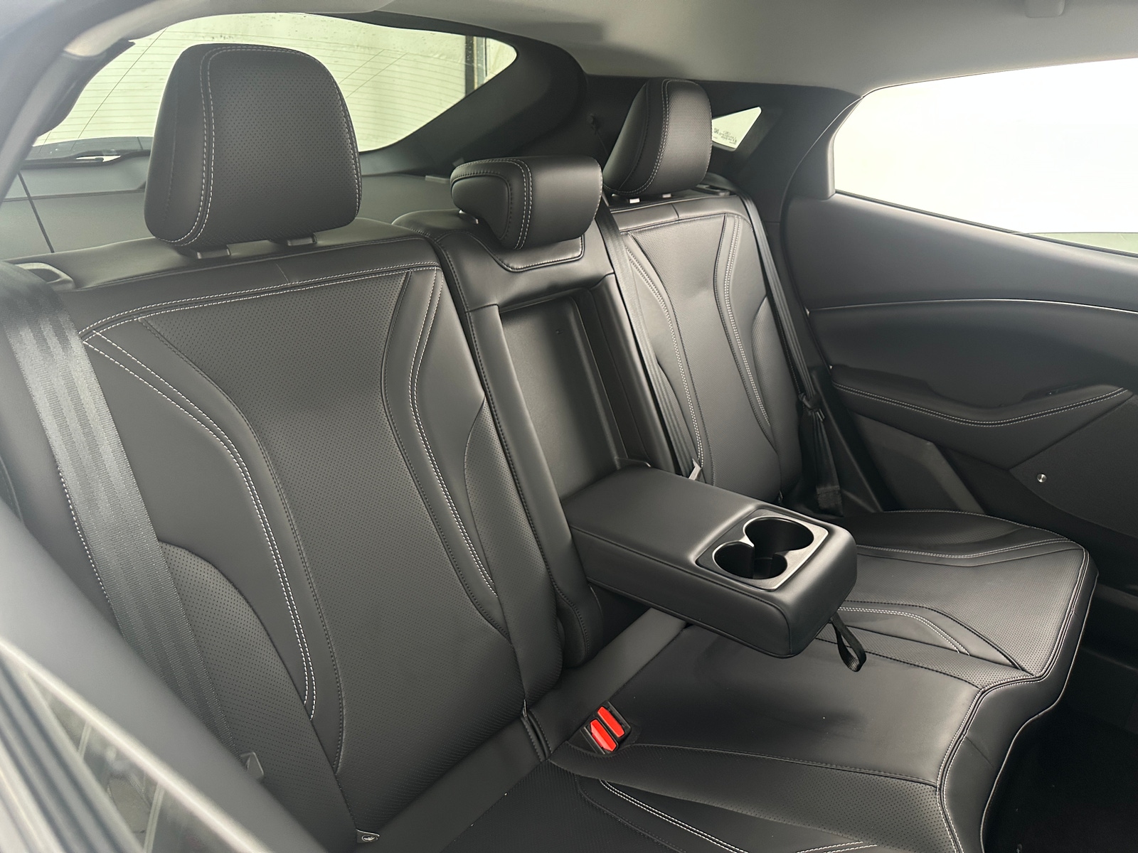 Thumbnail: 2022 Ford Mustang Mach-E - 5