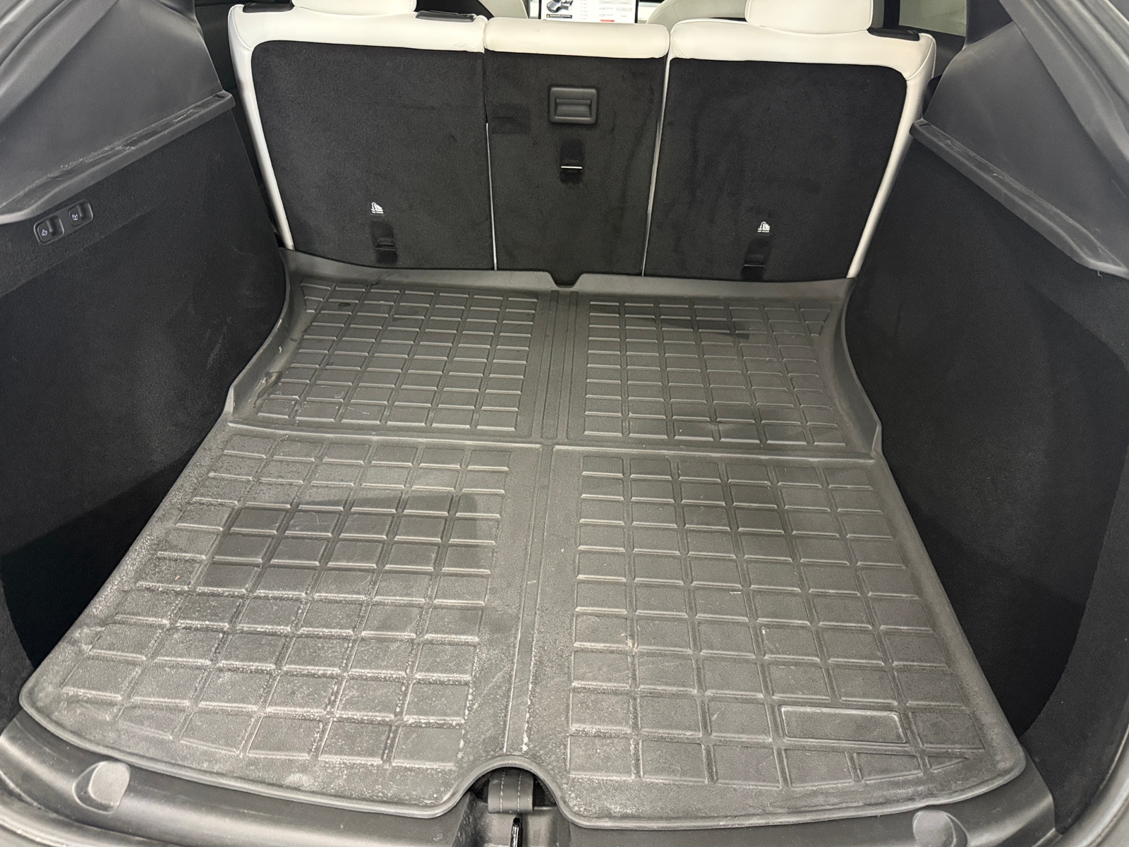 Thumbnail: 2024 Tesla Model Y - 6