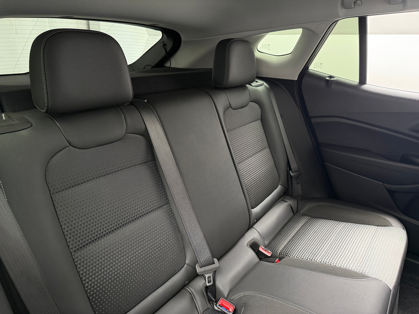 Thumbnail: 2025 Chevrolet Trax - 6