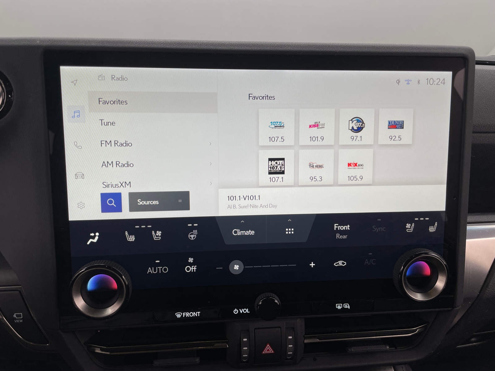 Thumbnail: 2024 Lexus GX - 3