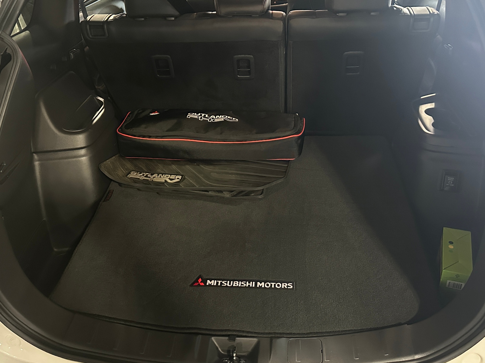 Thumbnail: 2022 Mitsubishi Outlander - 6