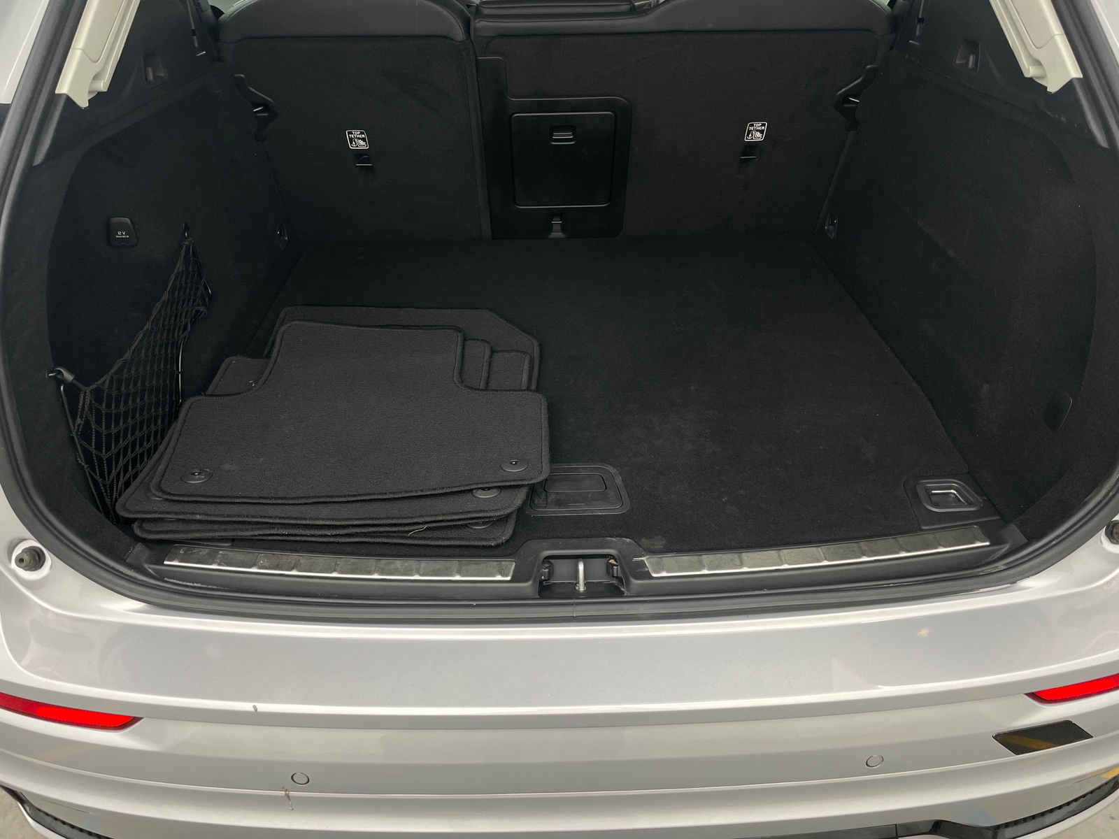 Thumbnail: 2024 Volvo XC60 - 6