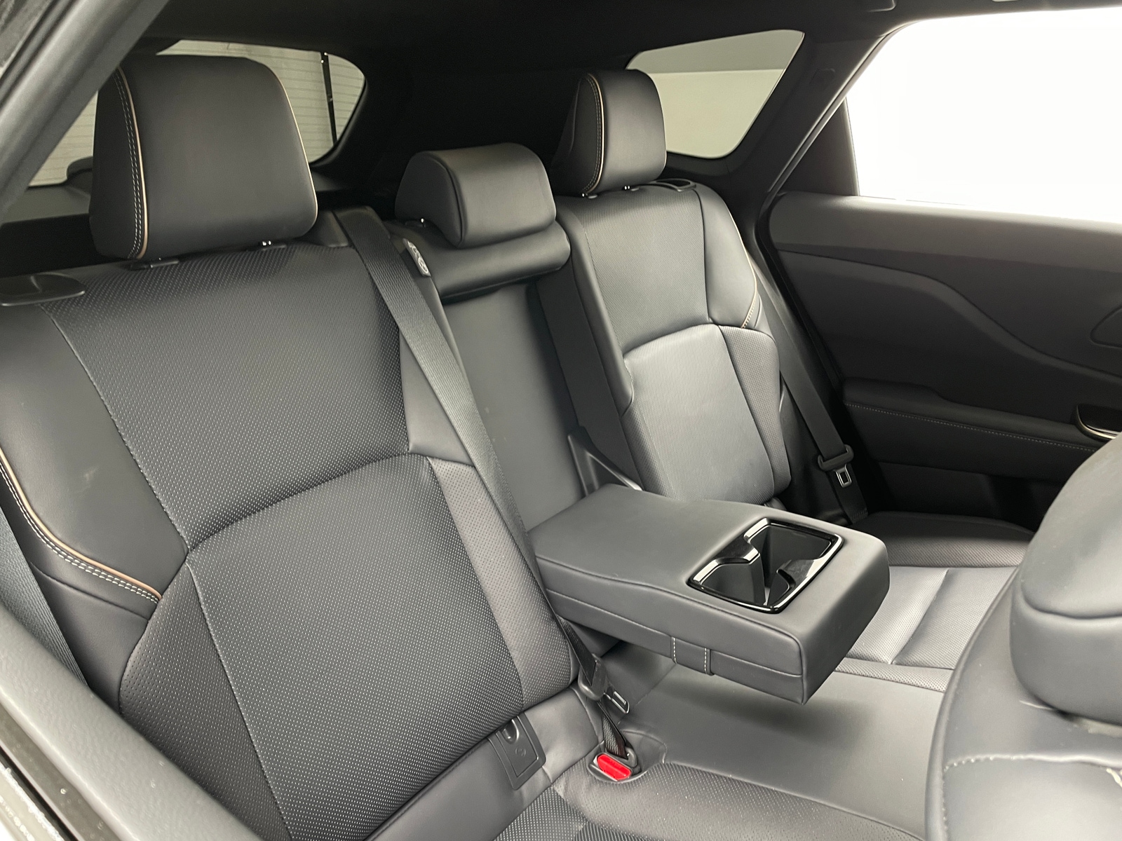 Thumbnail: 2025 Toyota Crown Signia - 5