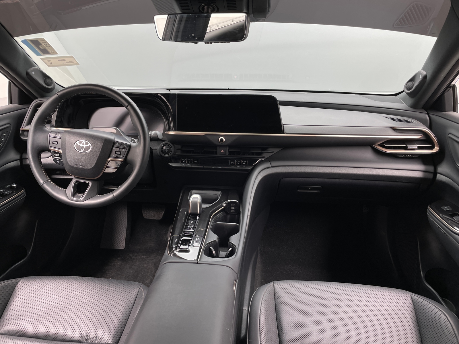 Thumbnail: 2025 Toyota Crown Signia - 2