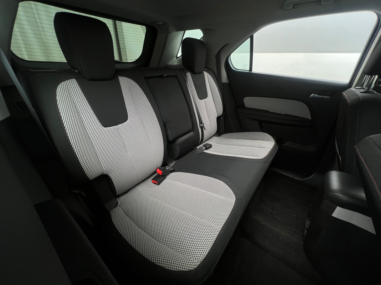 Thumbnail: 2017 Chevrolet Equinox - 6