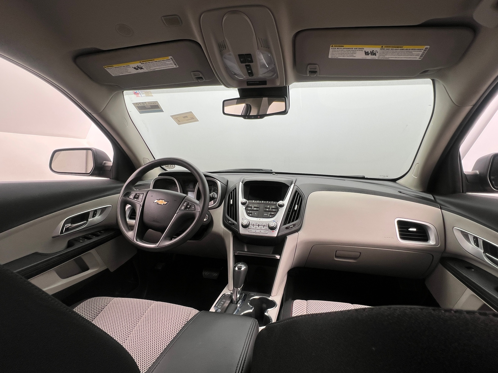 Thumbnail: 2017 Chevrolet Equinox - 3