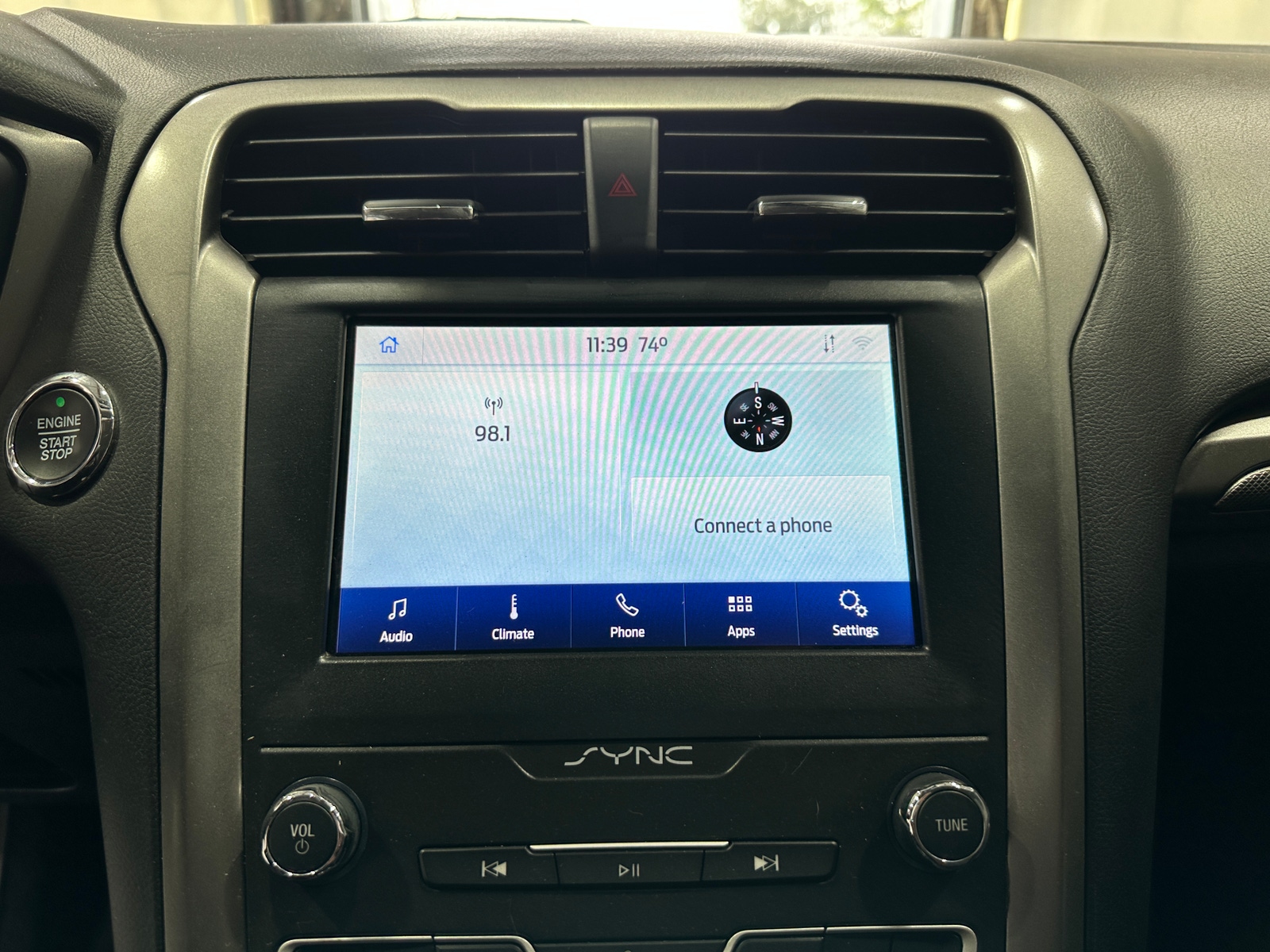 Thumbnail: 2020 Ford Fusion - 4