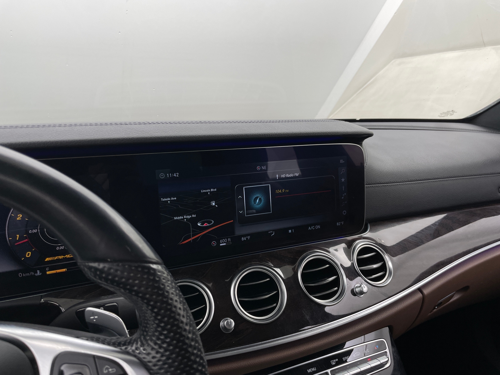 Thumbnail: 2018 Mercedes-Benz E-Class - 3