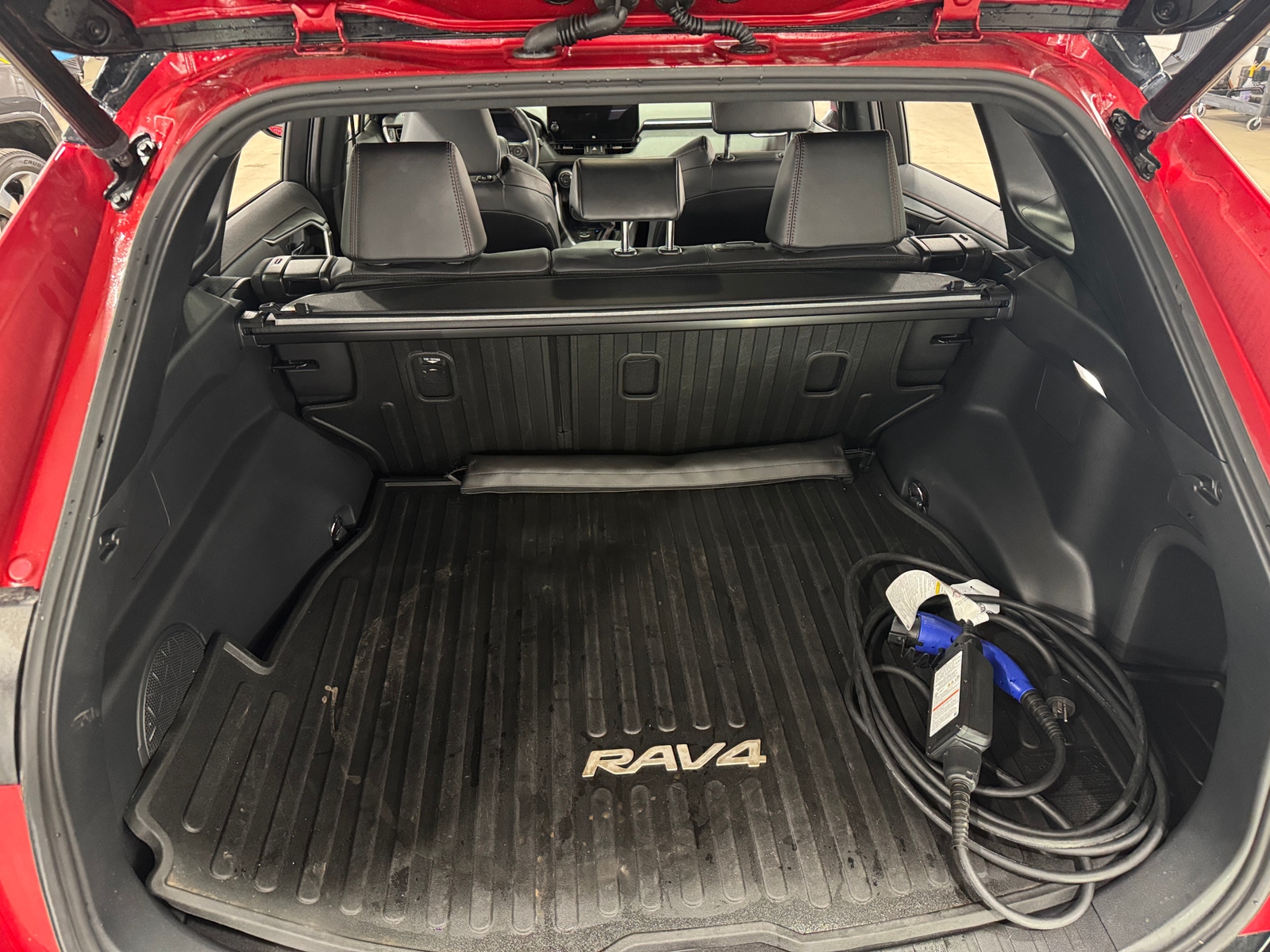 Thumbnail: 2023 Toyota RAV4 - 6