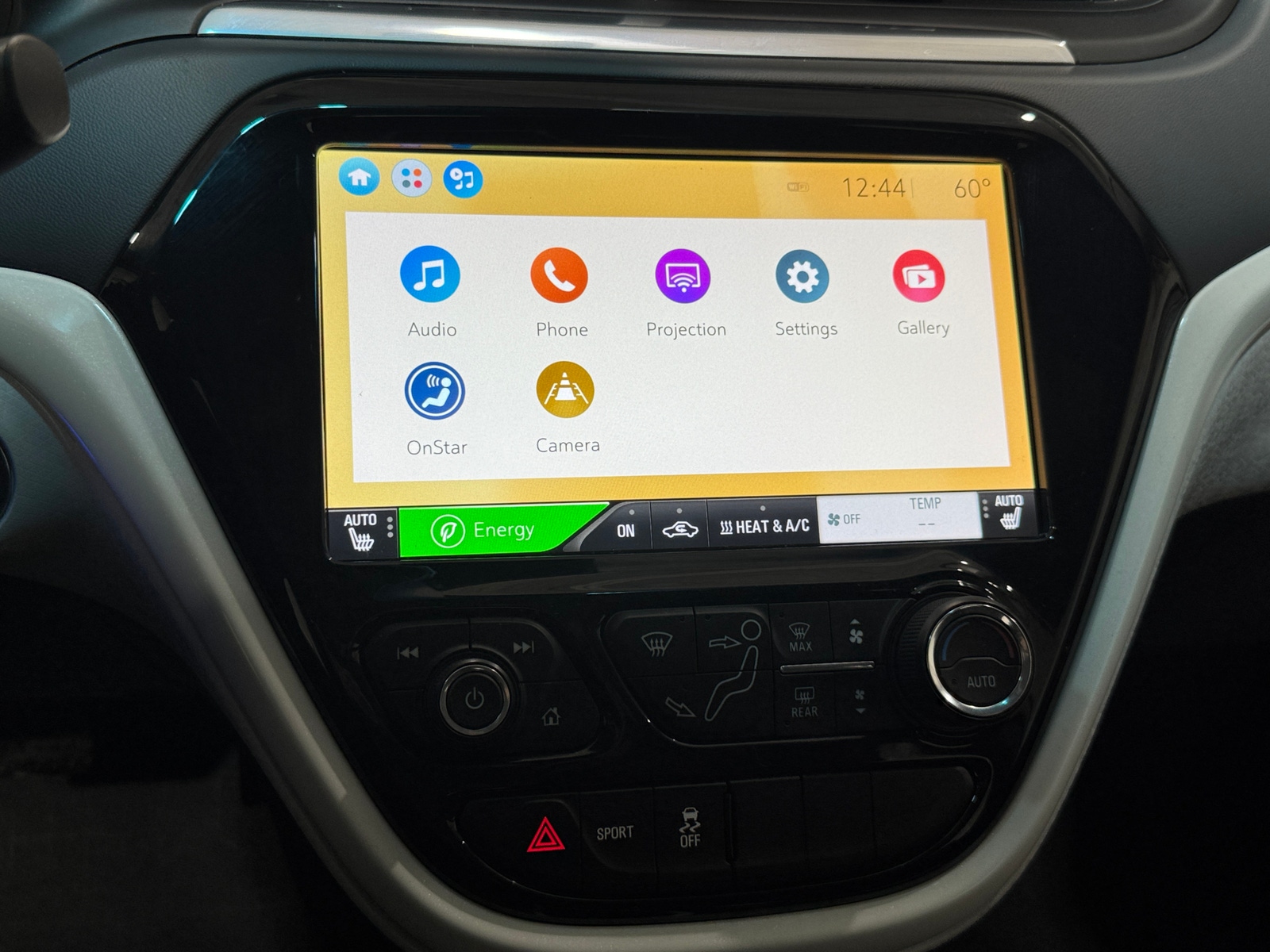 Thumbnail: 2017 Chevrolet Bolt EV - 3