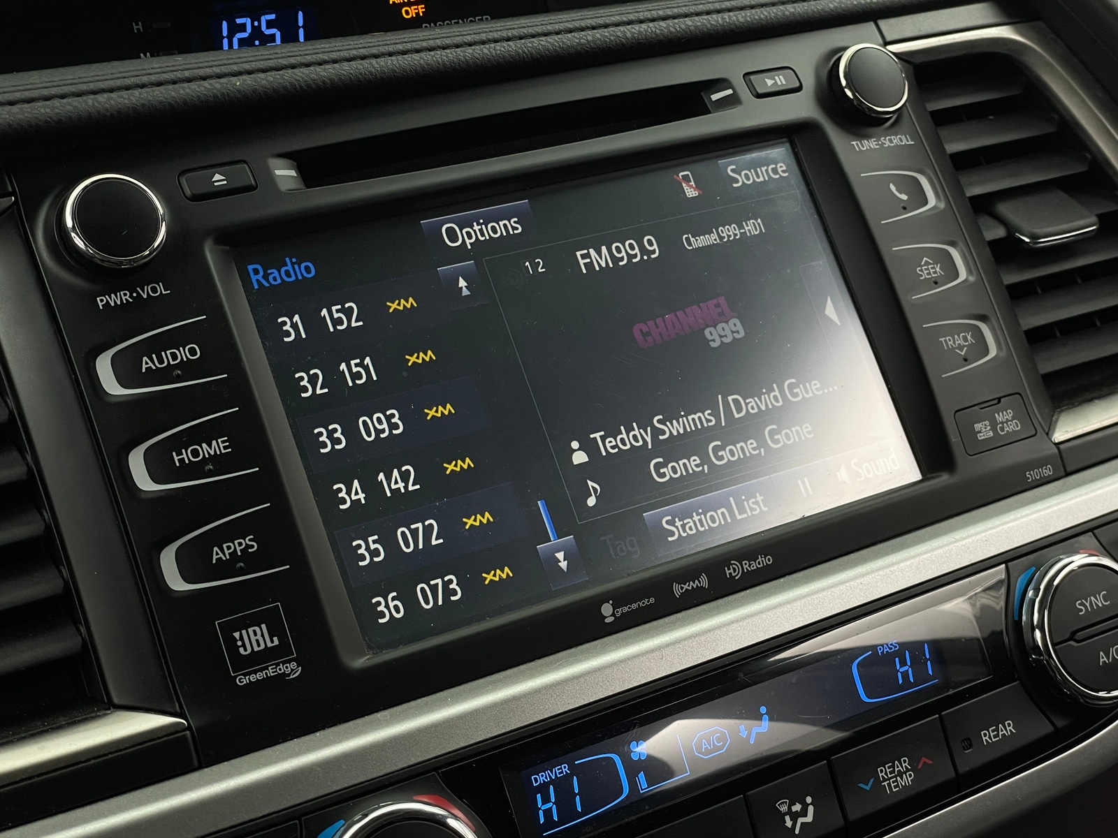 Thumbnail: 2016 Toyota Highlander - 3