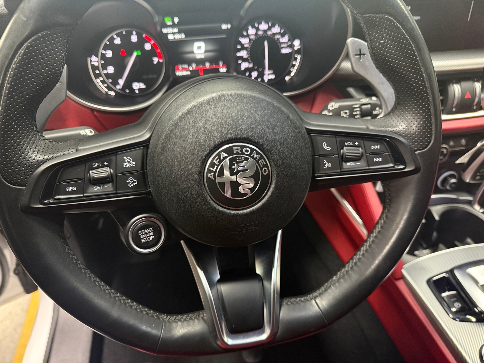 Thumbnail: 2020 Alfa Romeo Stelvio - 4