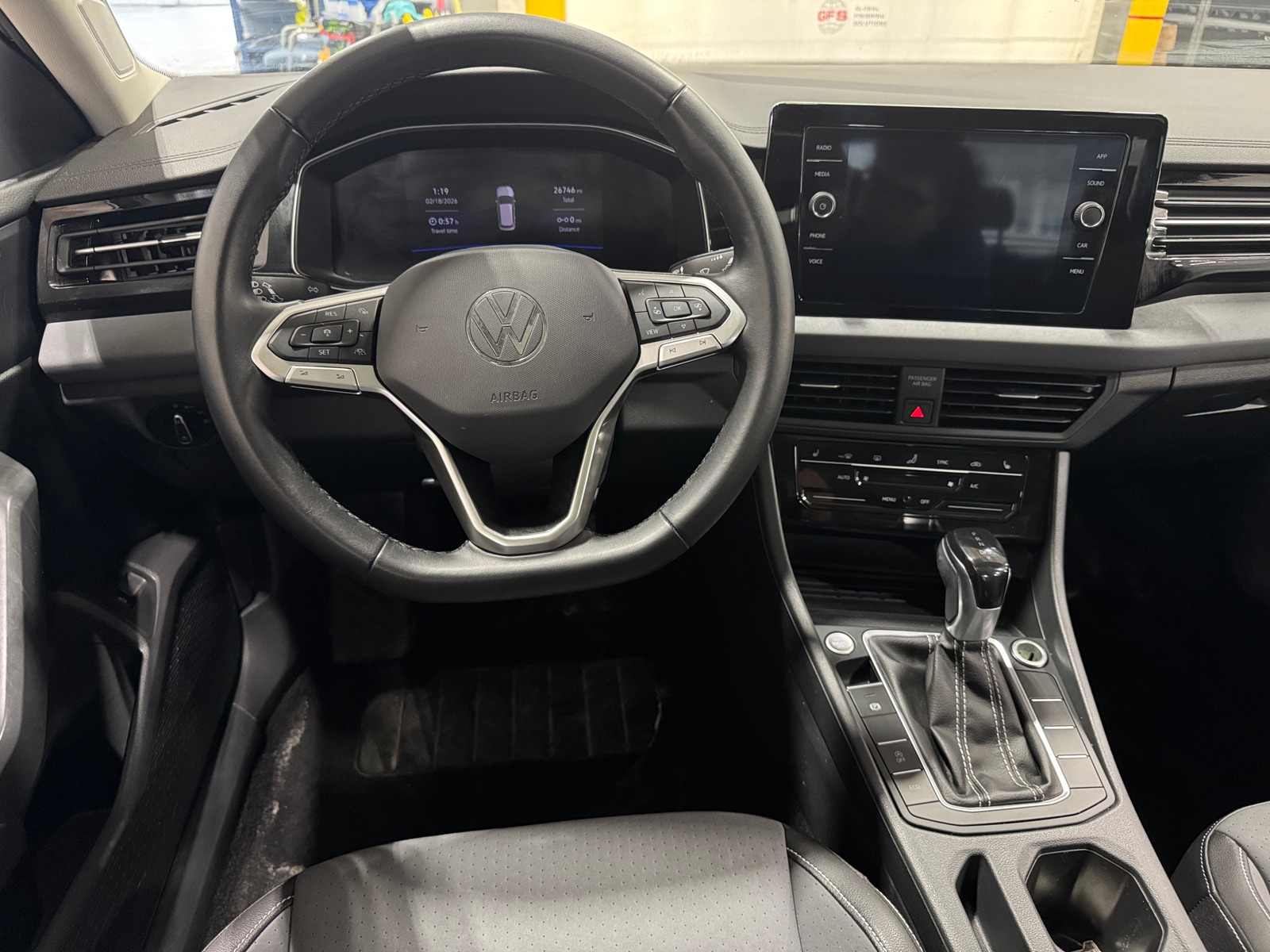 Thumbnail: 2025 Volkswagen Jetta - 4