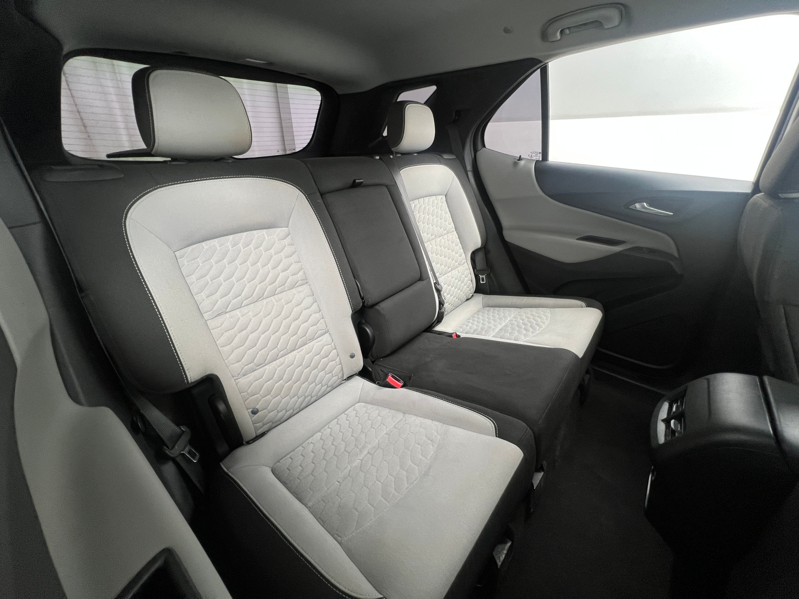 Thumbnail: 2020 Chevrolet Equinox - 6