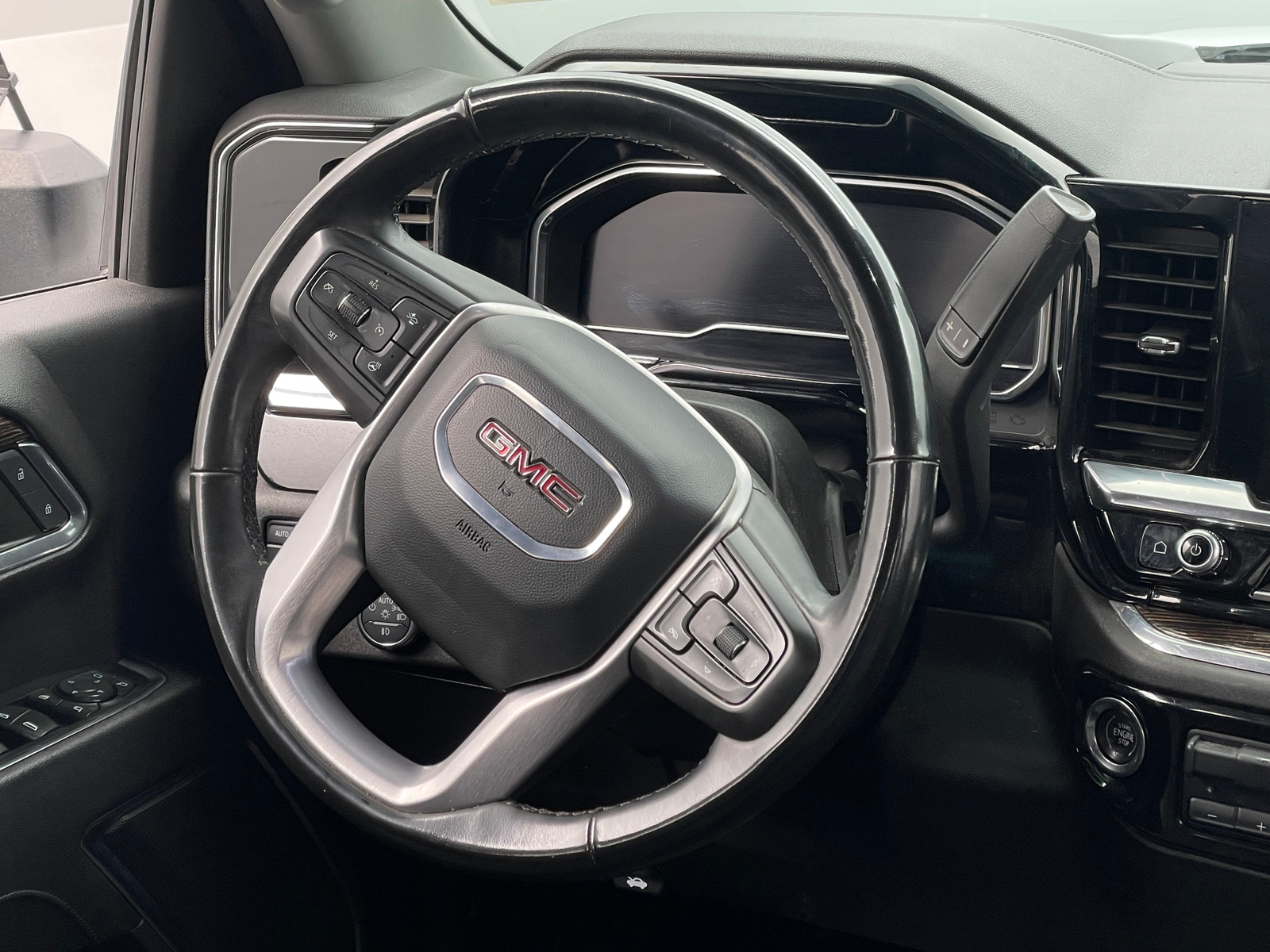 Thumbnail: 2024 GMC Sierra 2500 - 5