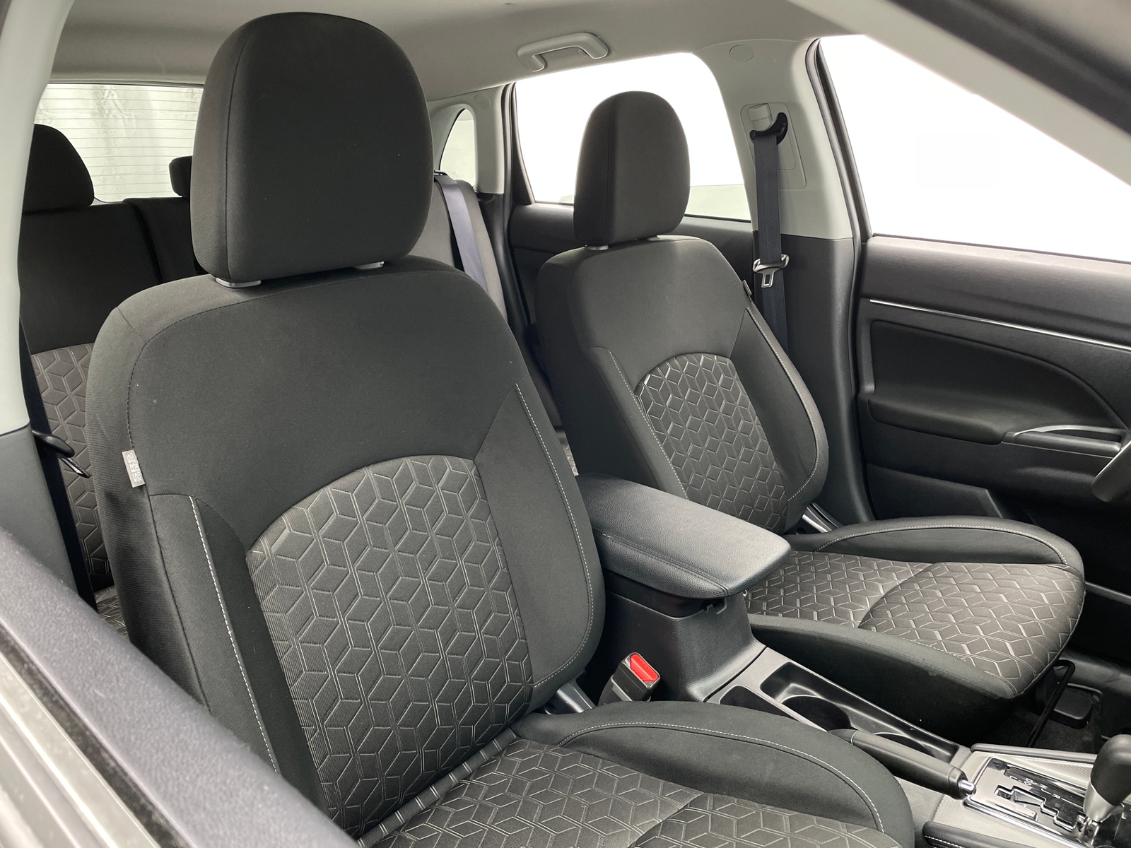 Thumbnail: 2024 Mitsubishi Outlander Sport - 2