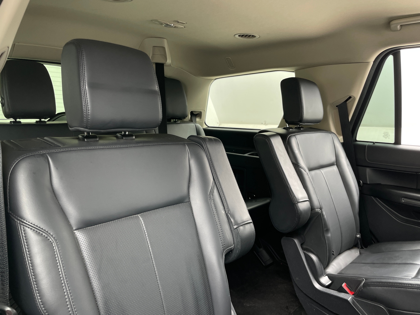 Thumbnail: 2022 Ford Expedition - 5