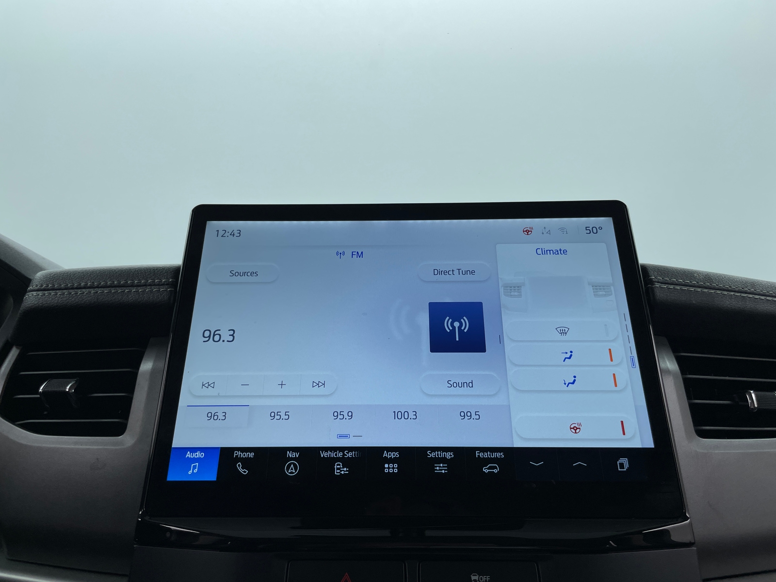 Thumbnail: 2022 Ford Expedition - 3