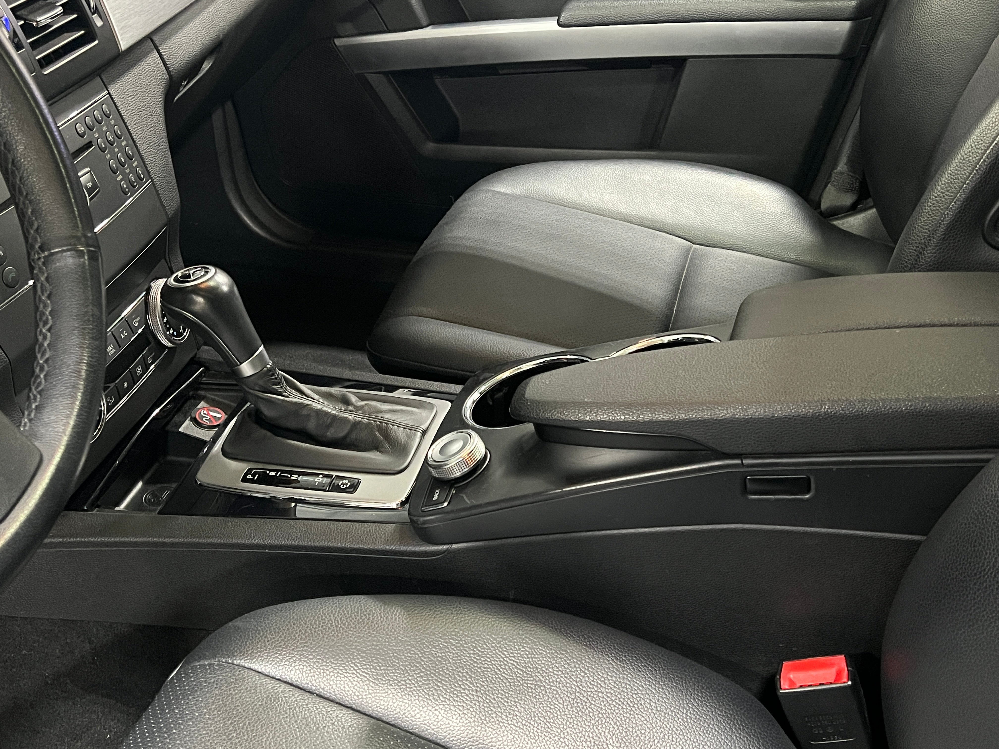 2010 Mercedes-Benz GLK-Class