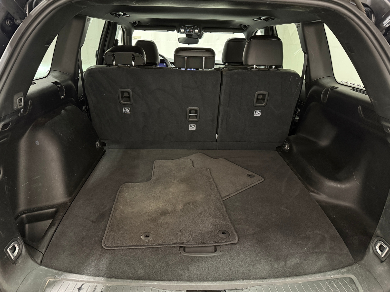 Thumbnail: 2023 Jeep Grand Cherokee - 6