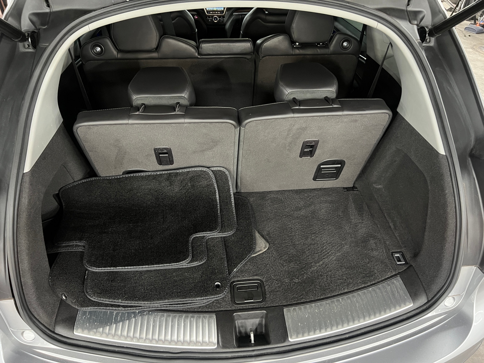 Thumbnail: 2018 Acura MDX - 6