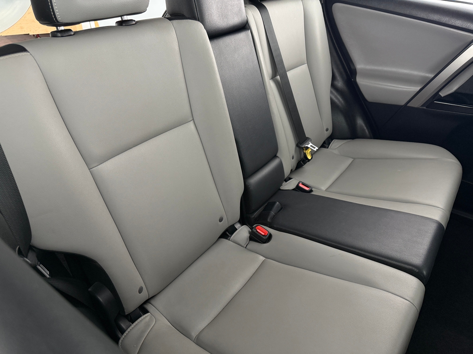 Thumbnail: 2017 Toyota RAV4 - 5