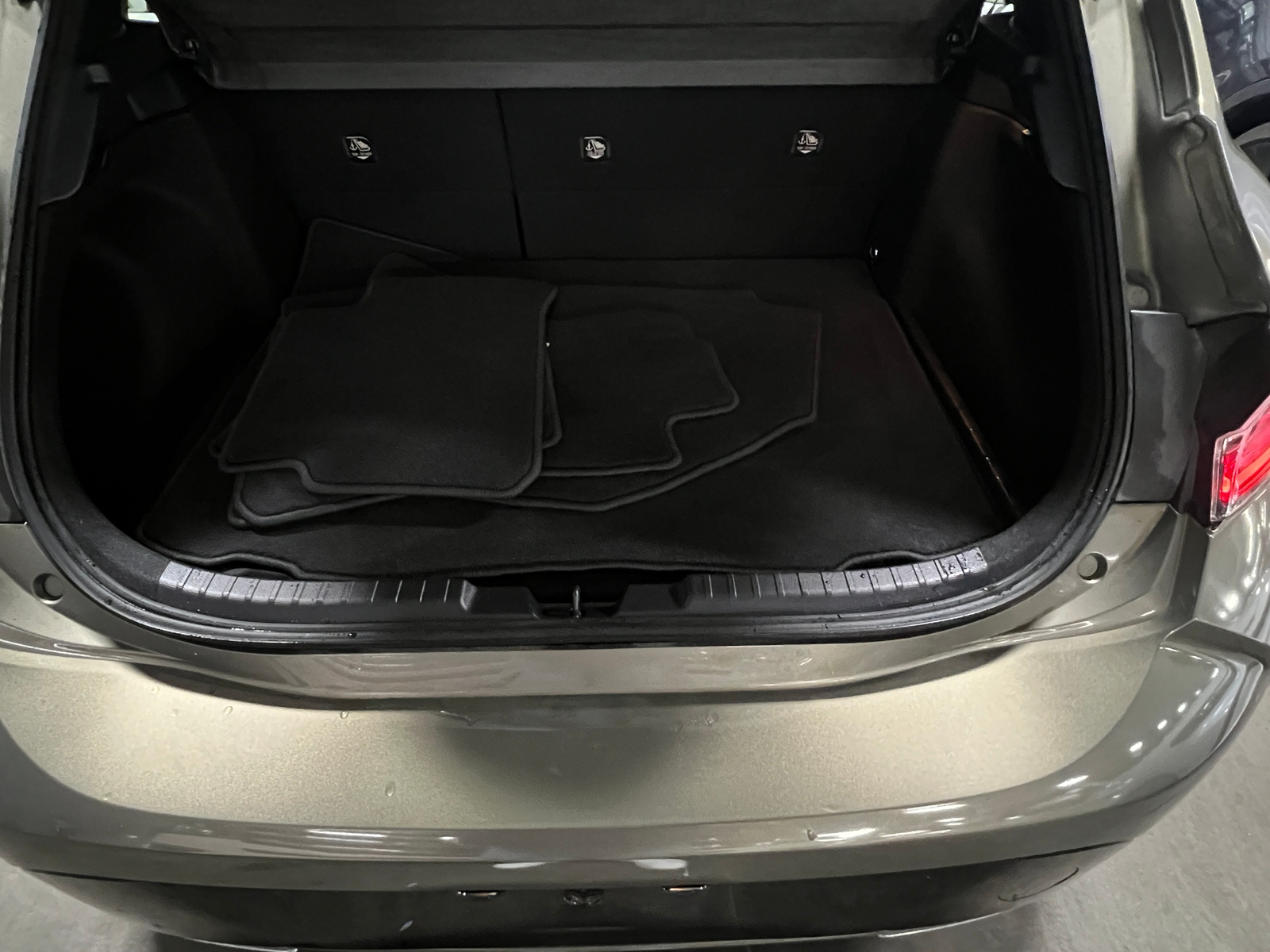 Thumbnail: 2020 Toyota Corolla - 7