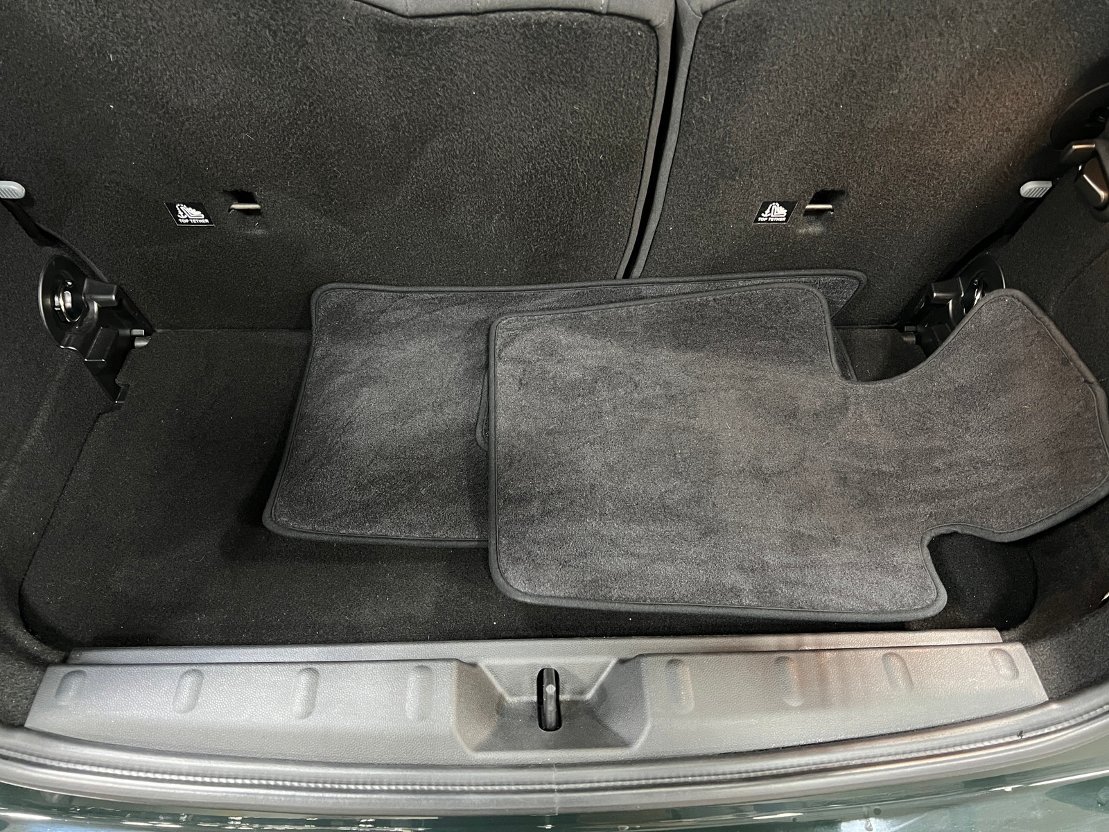 Thumbnail: 2017 MINI Cooper Hardtop - 7