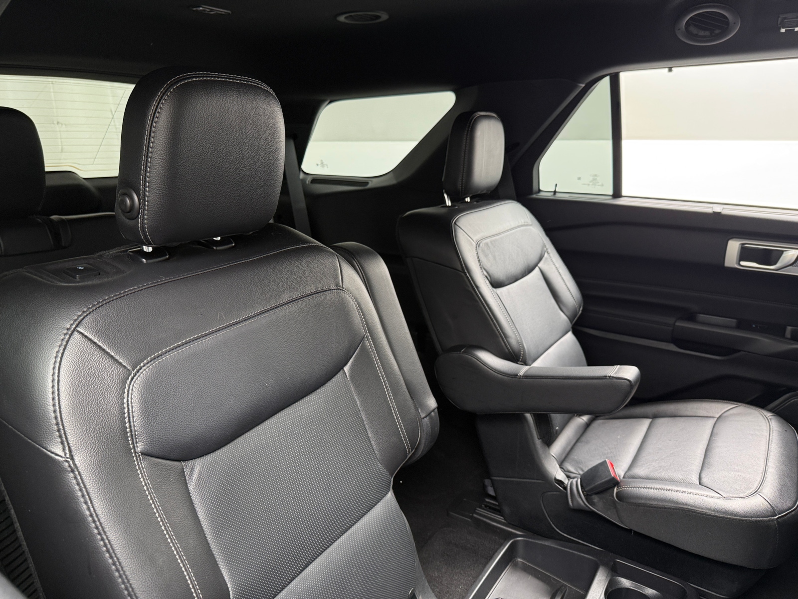 Thumbnail: 2020 Ford Explorer - 5