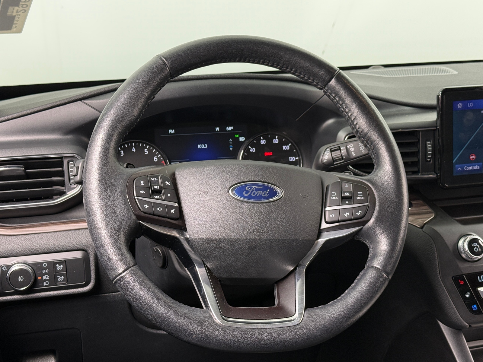 Thumbnail: 2020 Ford Explorer - 4