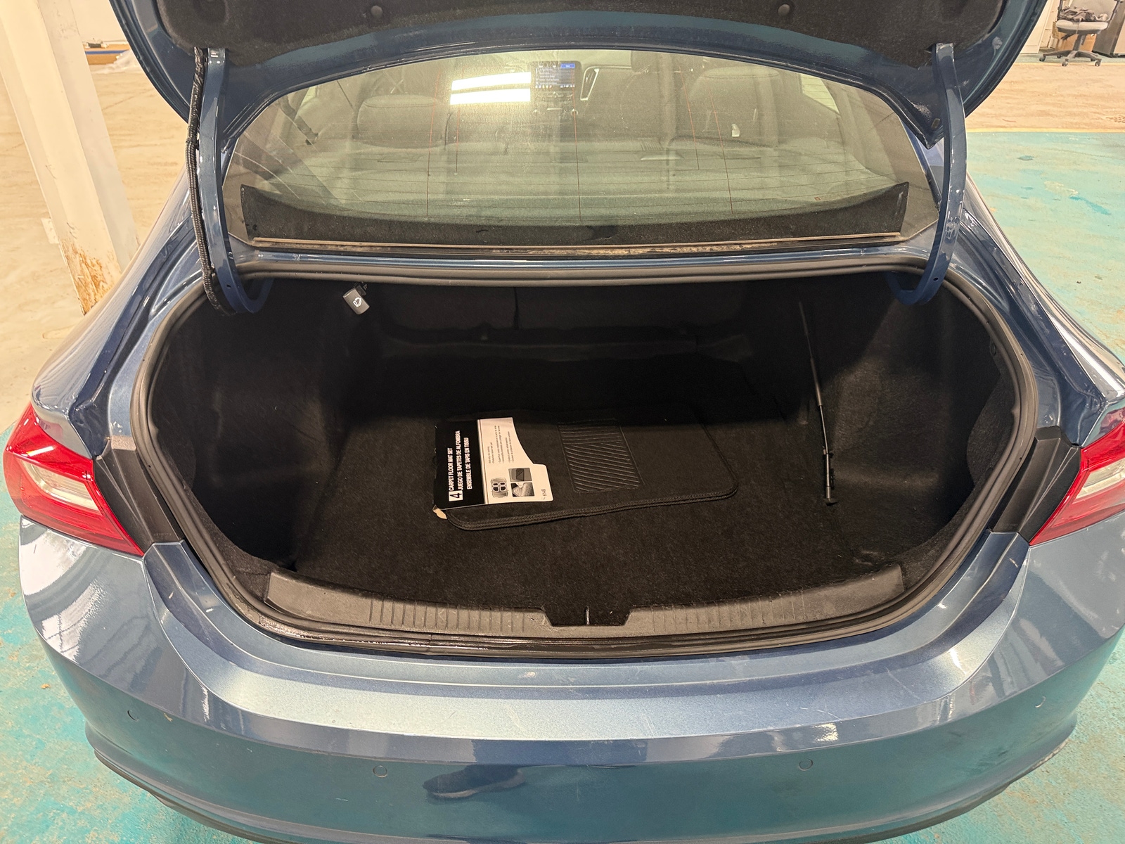 Thumbnail: 2024 Chevrolet Malibu - 7