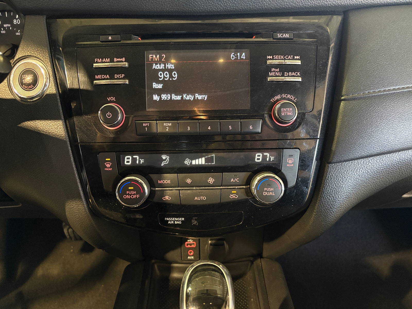 Thumbnail: 2017 Nissan Rogue - 4