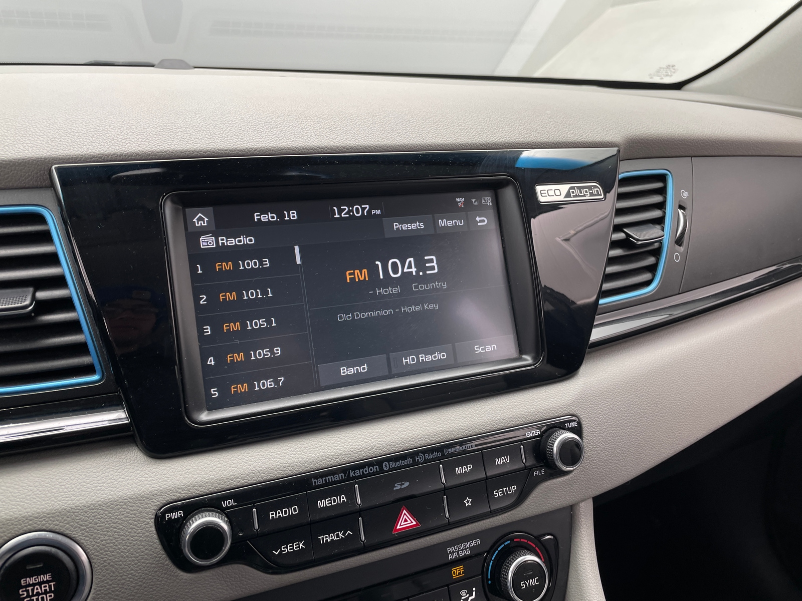 Thumbnail: 2019 Kia Niro - 3