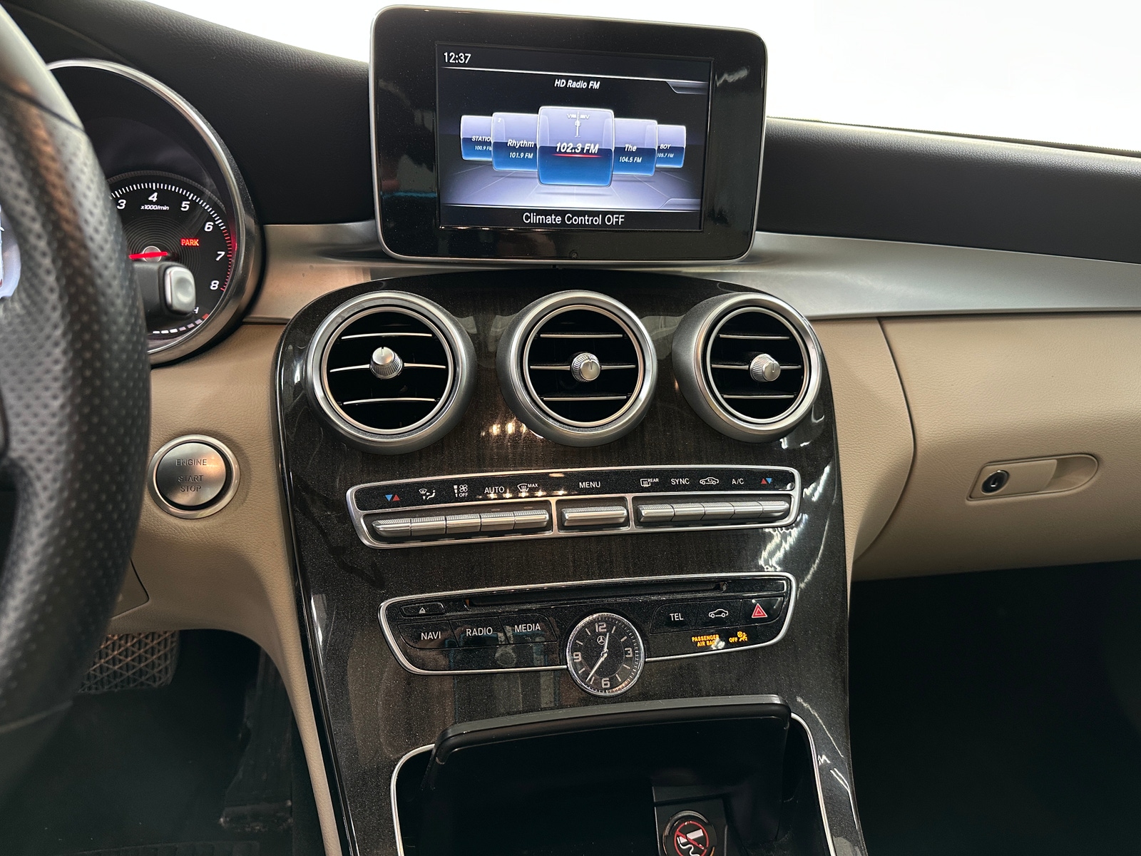 Thumbnail: 2018 Mercedes-Benz C-Class - 3