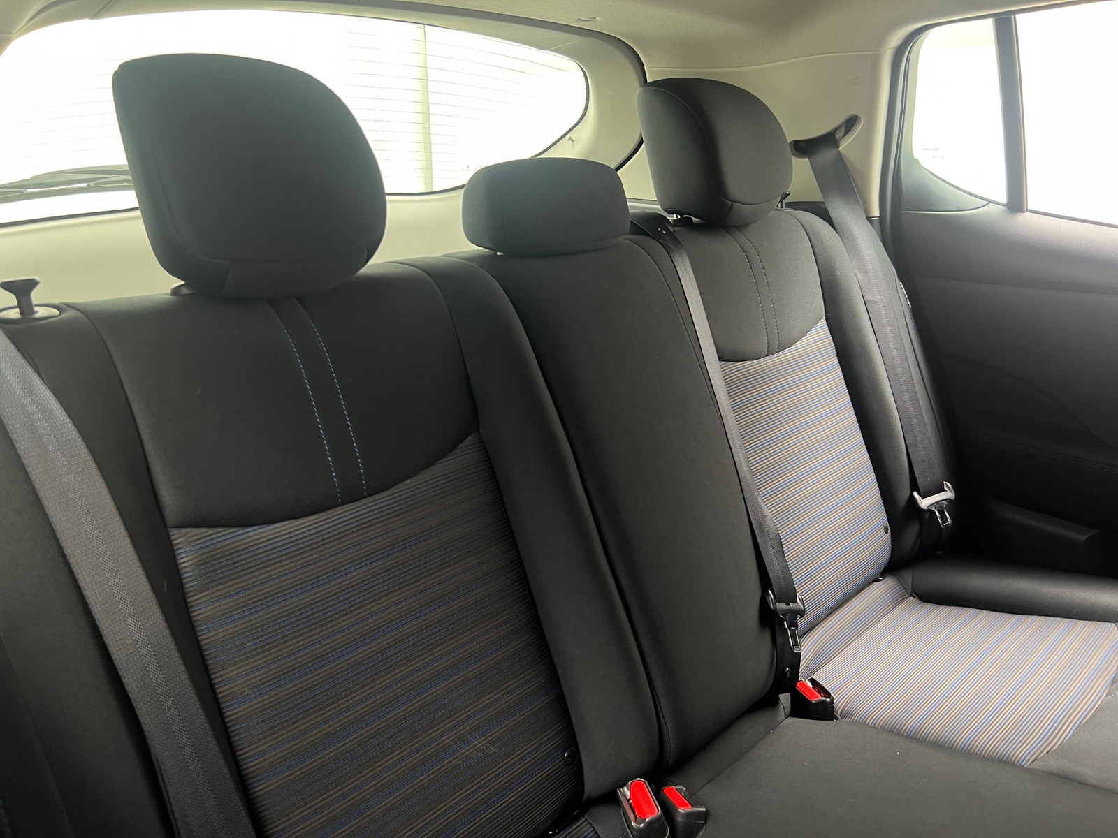 Thumbnail: 2025 Nissan Leaf - 6