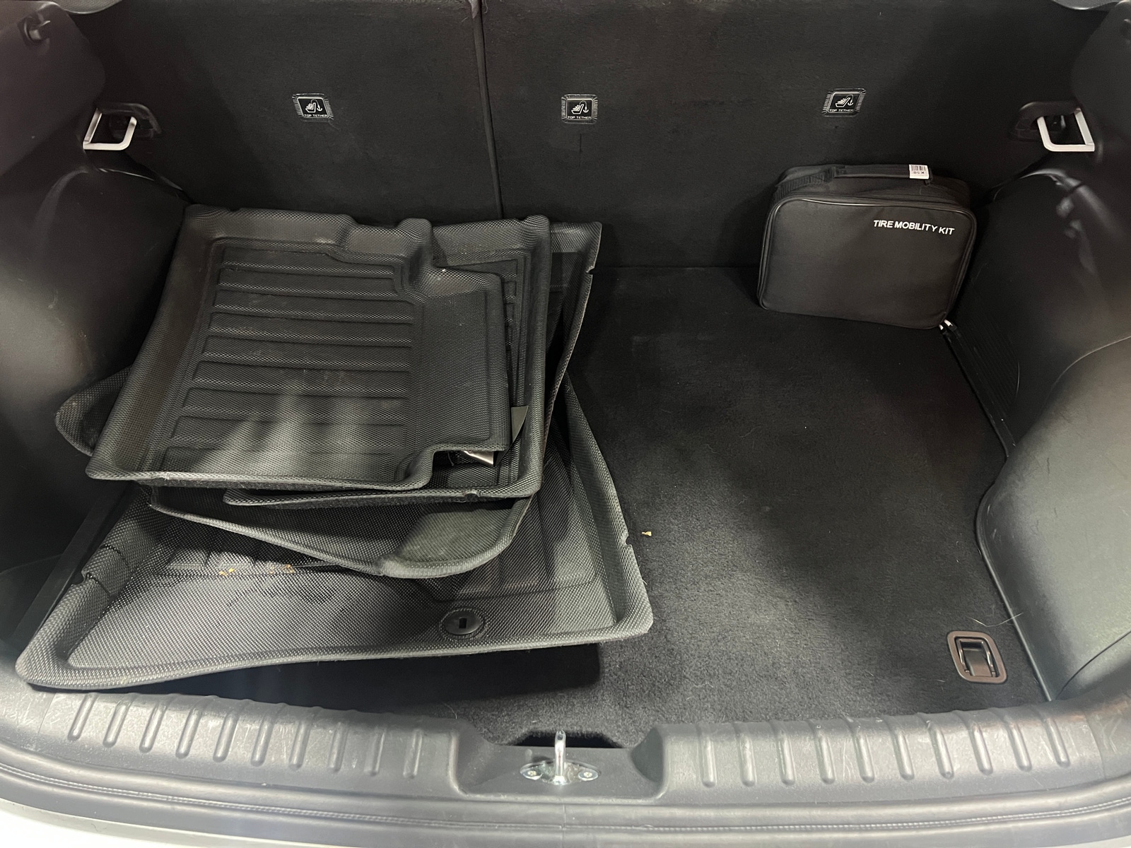 Thumbnail: 2024 Kia Niro - 7