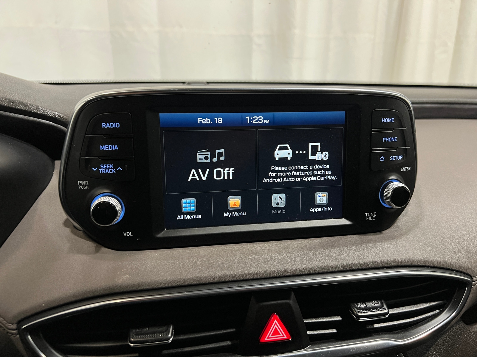 Thumbnail: 2019 Hyundai Santa Fe - 4