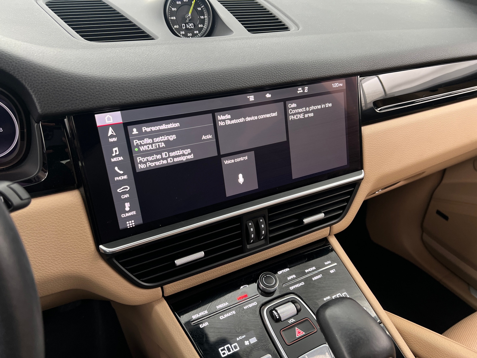 Thumbnail: 2021 Porsche Cayenne - 3